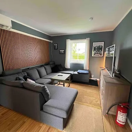 Stue, Soverom Og Bad *