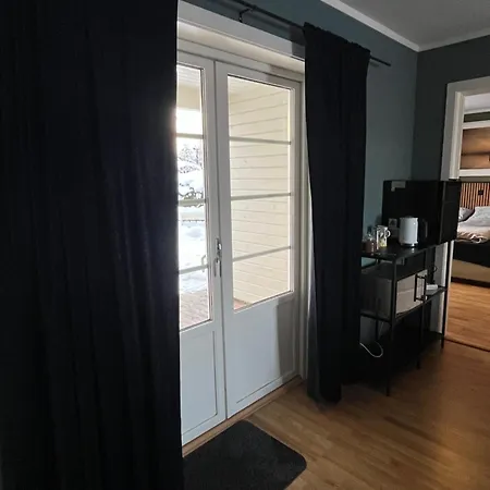 Stue, Soverom Og Bad Apartment Amot